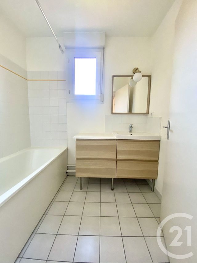 Appartement T3 à vendre - 3 pièces - 66.41 m2 - TOULOUSE - 31 - MIDI-PYRENEES - Century 21 Onys Immobilier